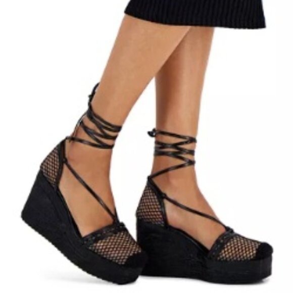 $79 NWT (9) INC Lace Up Wedge - Picture 9 of 11